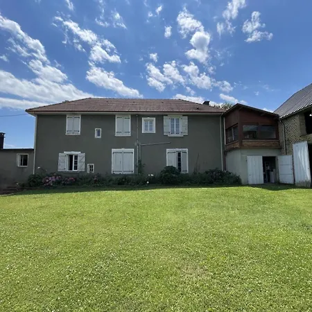 Mantenan Semesterbostad *