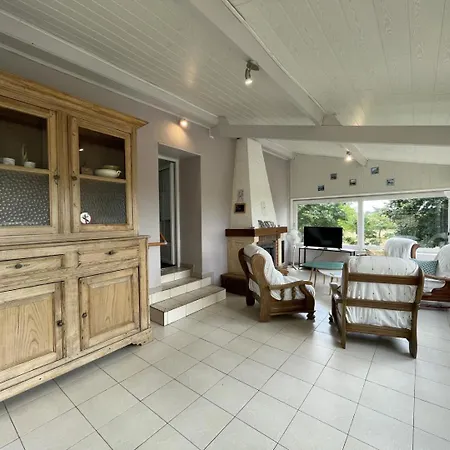 Mantenan Semesterbostad Escoubes