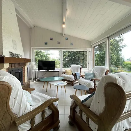 Semesterbostad Mantenan *