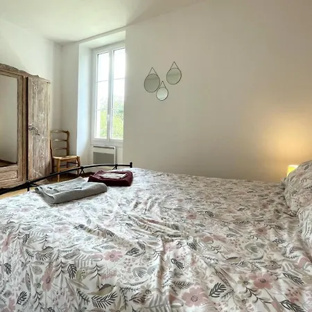 Semesterbostad Mantenan